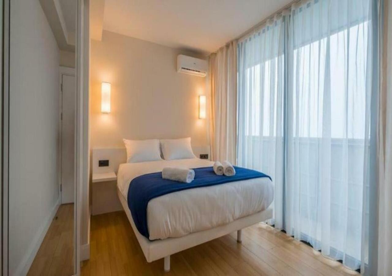 Lux Apartaments 巴统 外观 照片